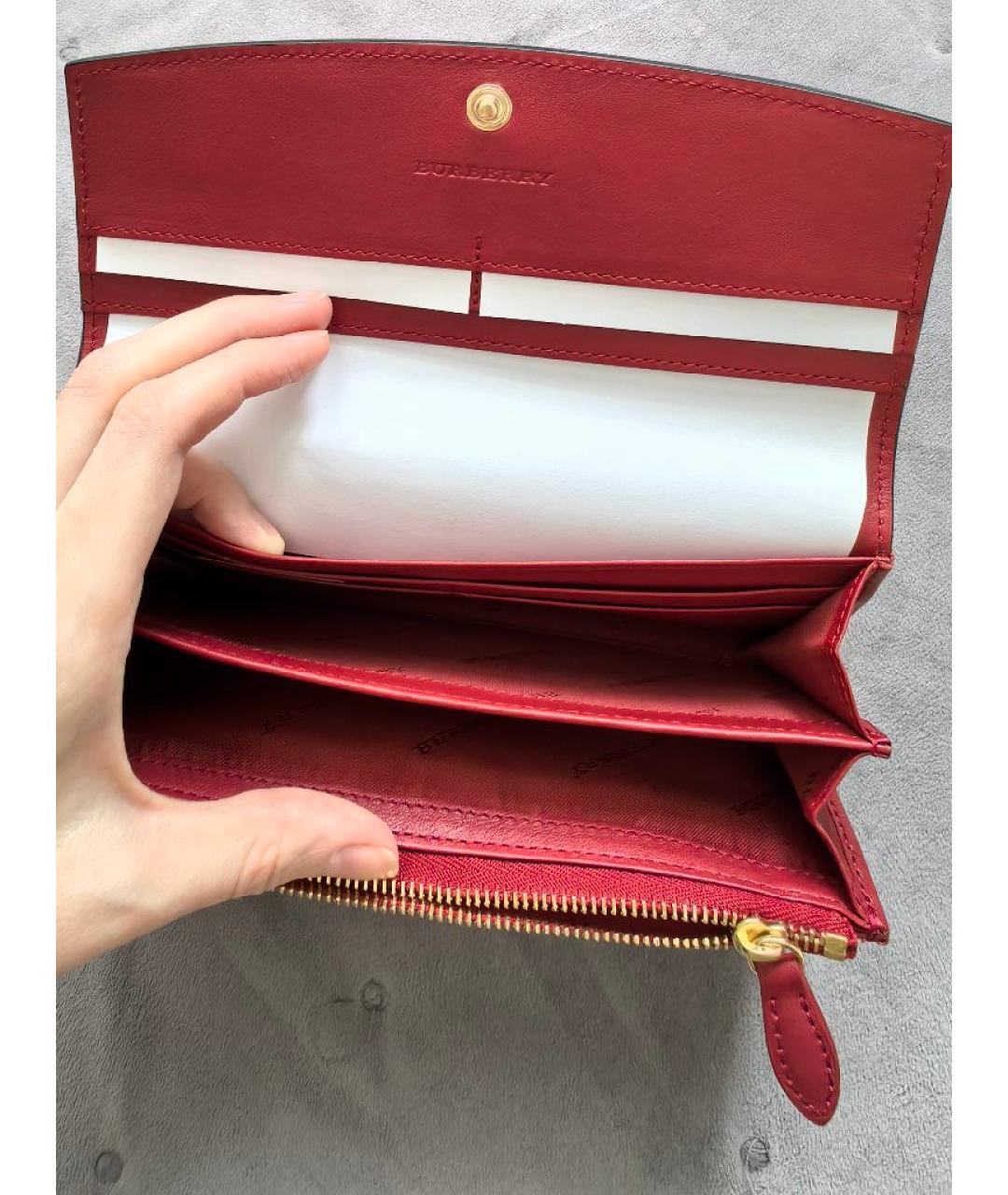 BURBERRY Красный кожаный кошелек, фото 3