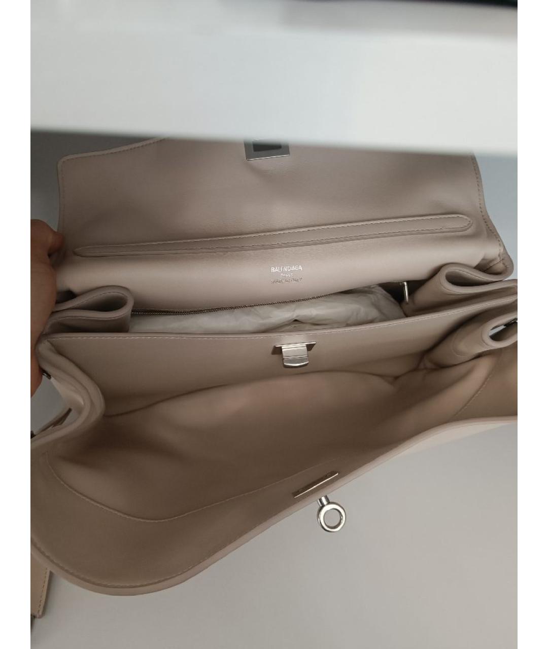 BALENCIAGA Бежевая кожаная сумка через плечо, фото 5