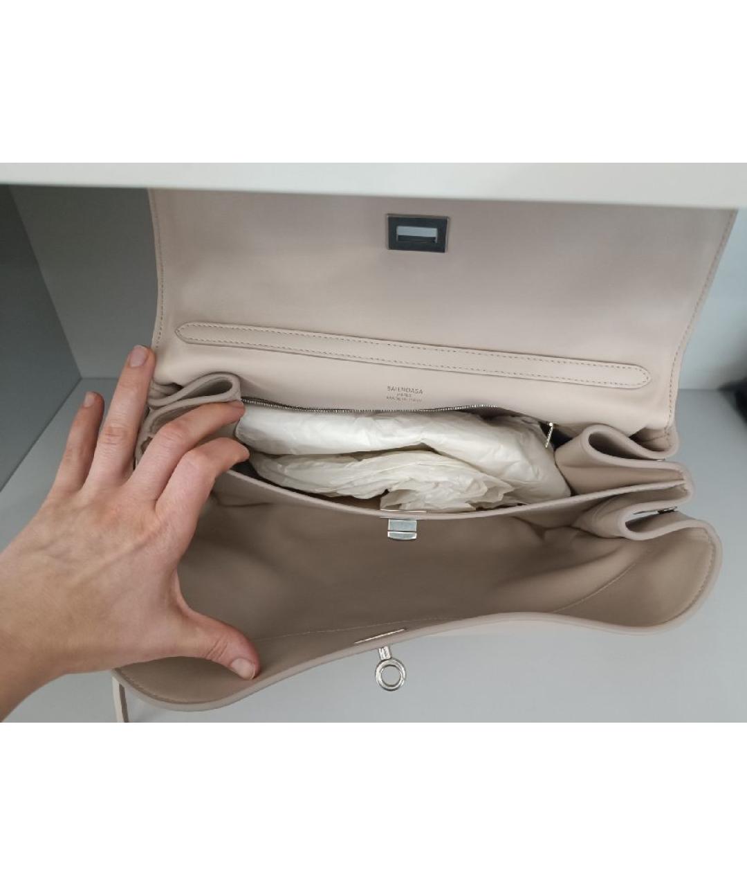 BALENCIAGA Бежевая кожаная сумка через плечо, фото 4