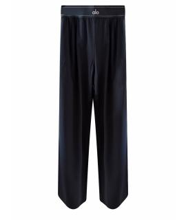 ALO YOGA Спортивные брюки и шорты