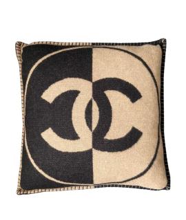 CHANEL Подушка и одеяло