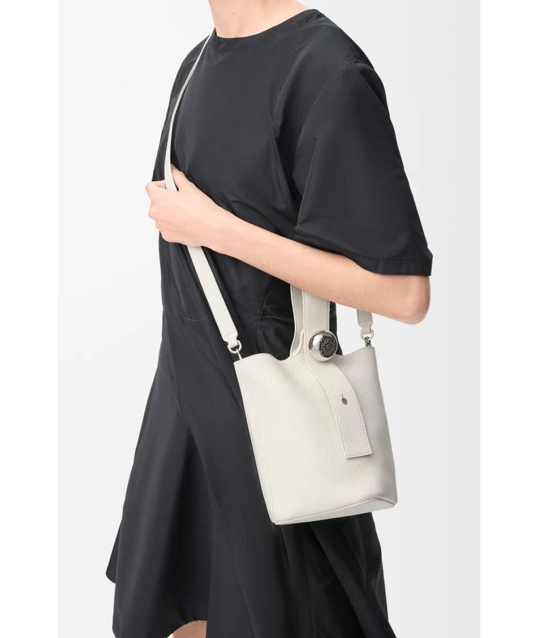 LOEWE Белая кожаная сумка с короткими ручками, фото 8