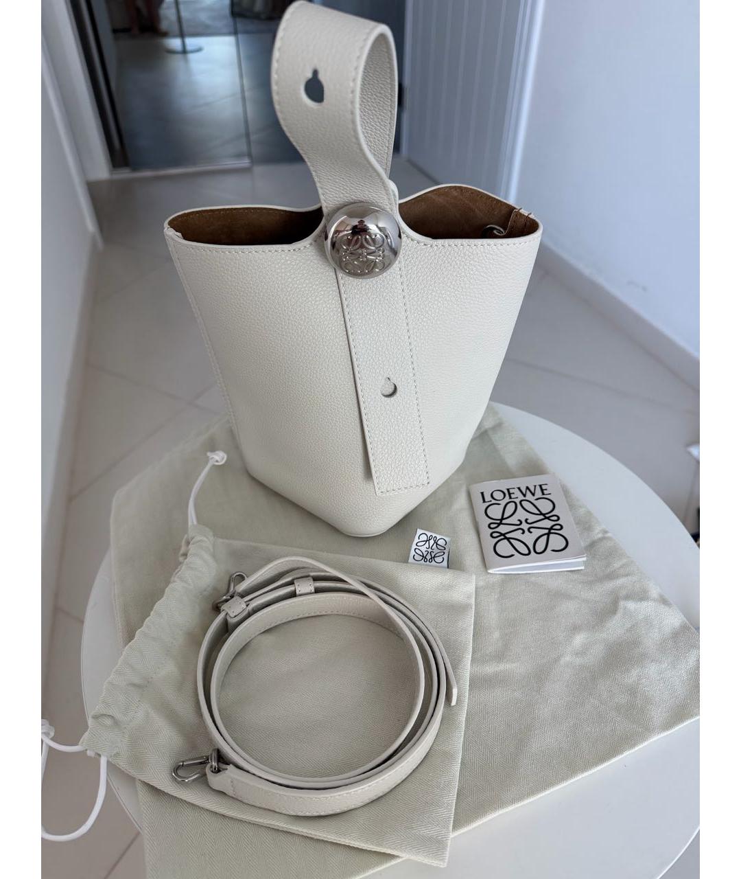 LOEWE Белая кожаная сумка с короткими ручками, фото 5