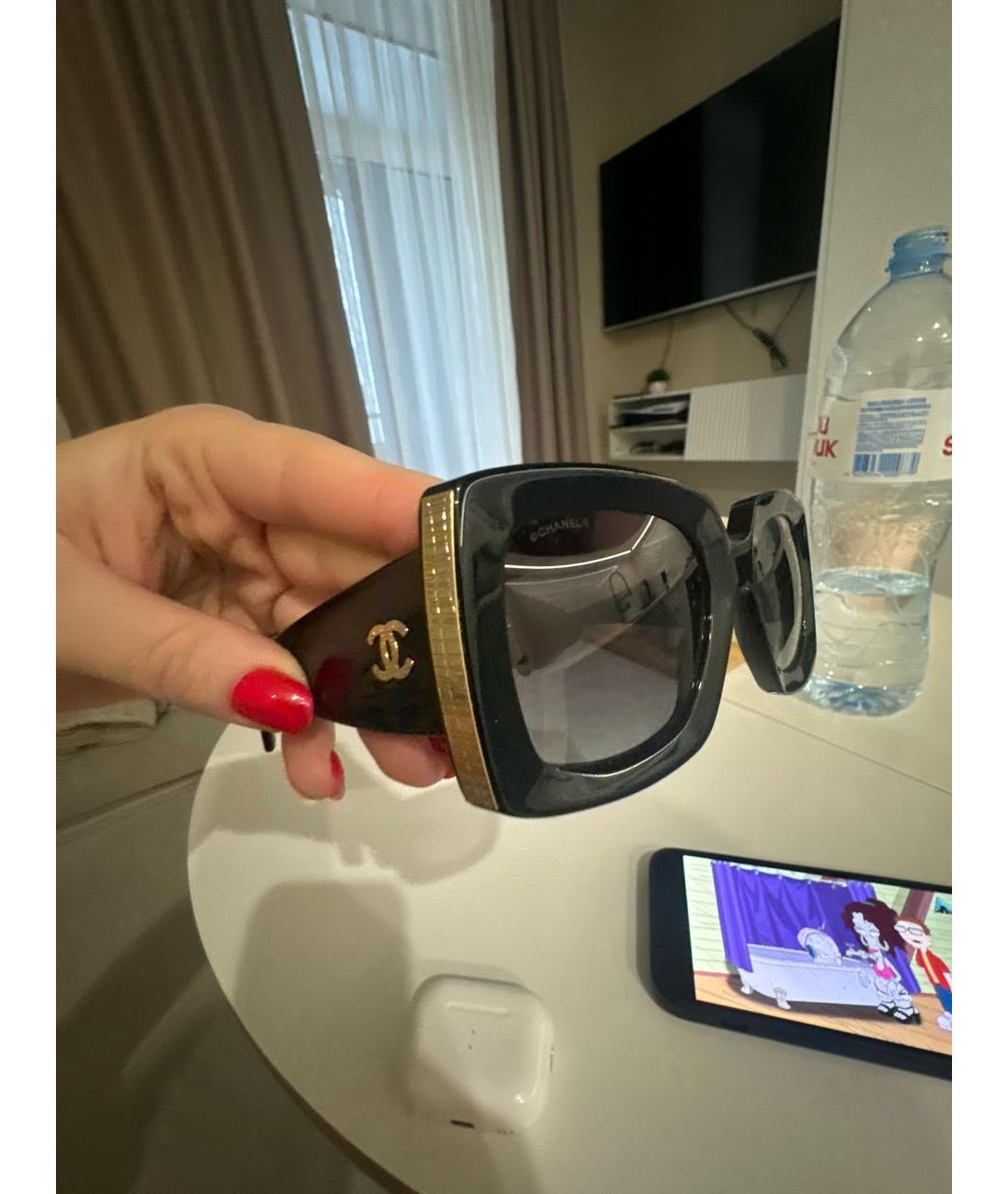 CHANEL Черные пластиковые солнцезащитные очки, фото 3