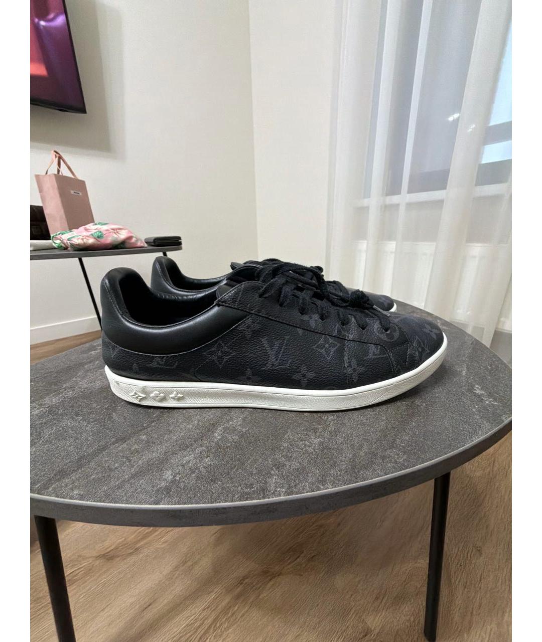 LOUIS VUITTON Антрацитовые кожаные низкие кроссовки / кеды, фото 4