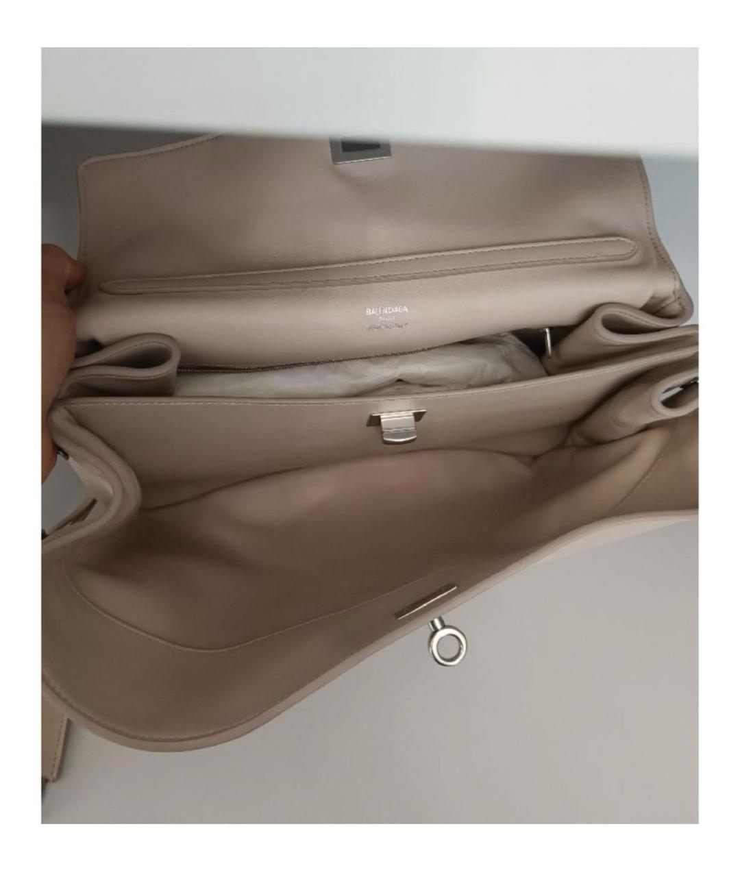 BALENCIAGA Бежевая кожаная сумка через плечо, фото 5