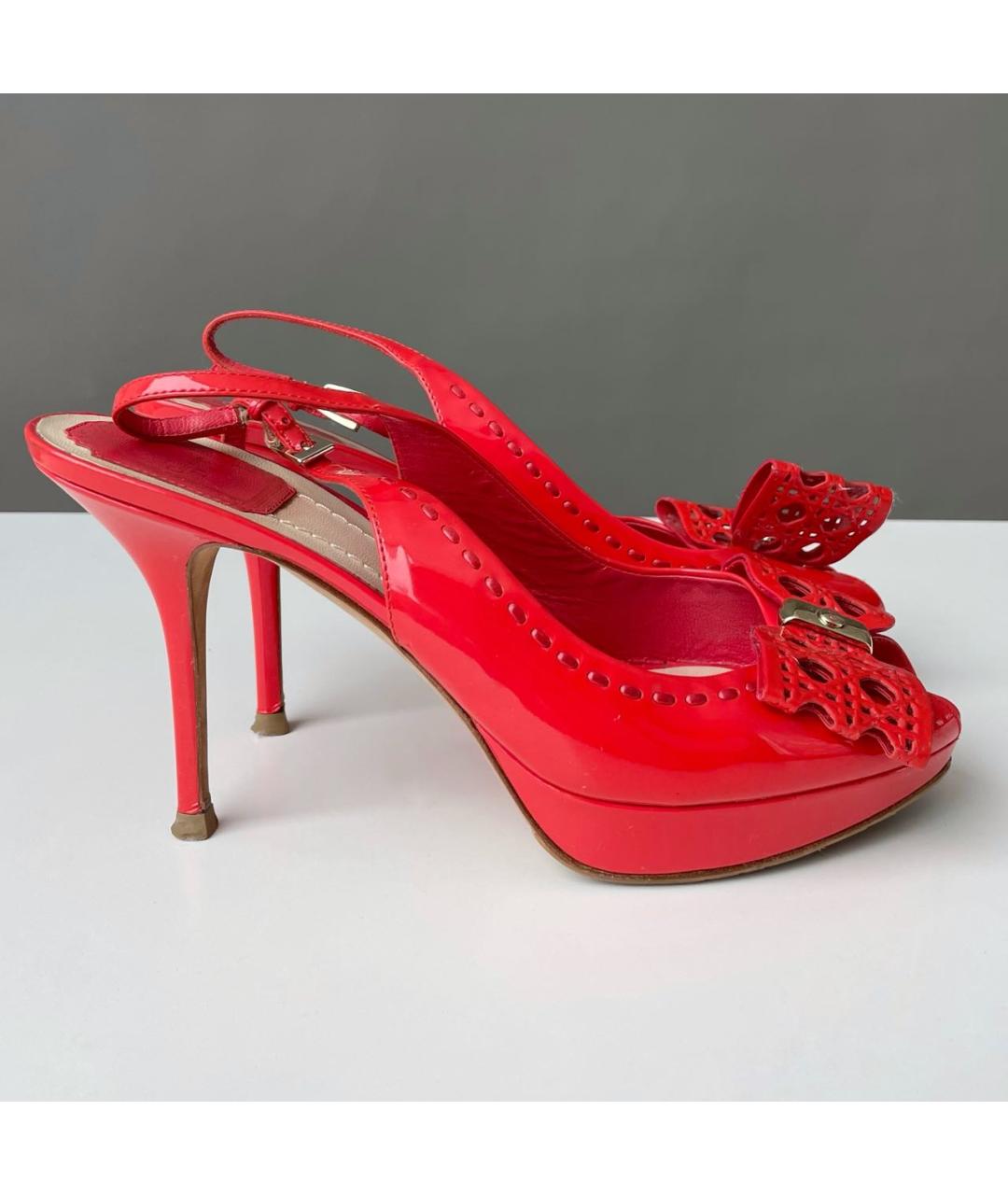 CHRISTIAN DIOR Красные босоножки из лакированной кожи, фото 9