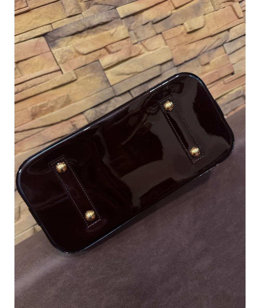 LOUIS VUITTON Бордовая сумка с короткими ручками из лакированной кожи, фото 3