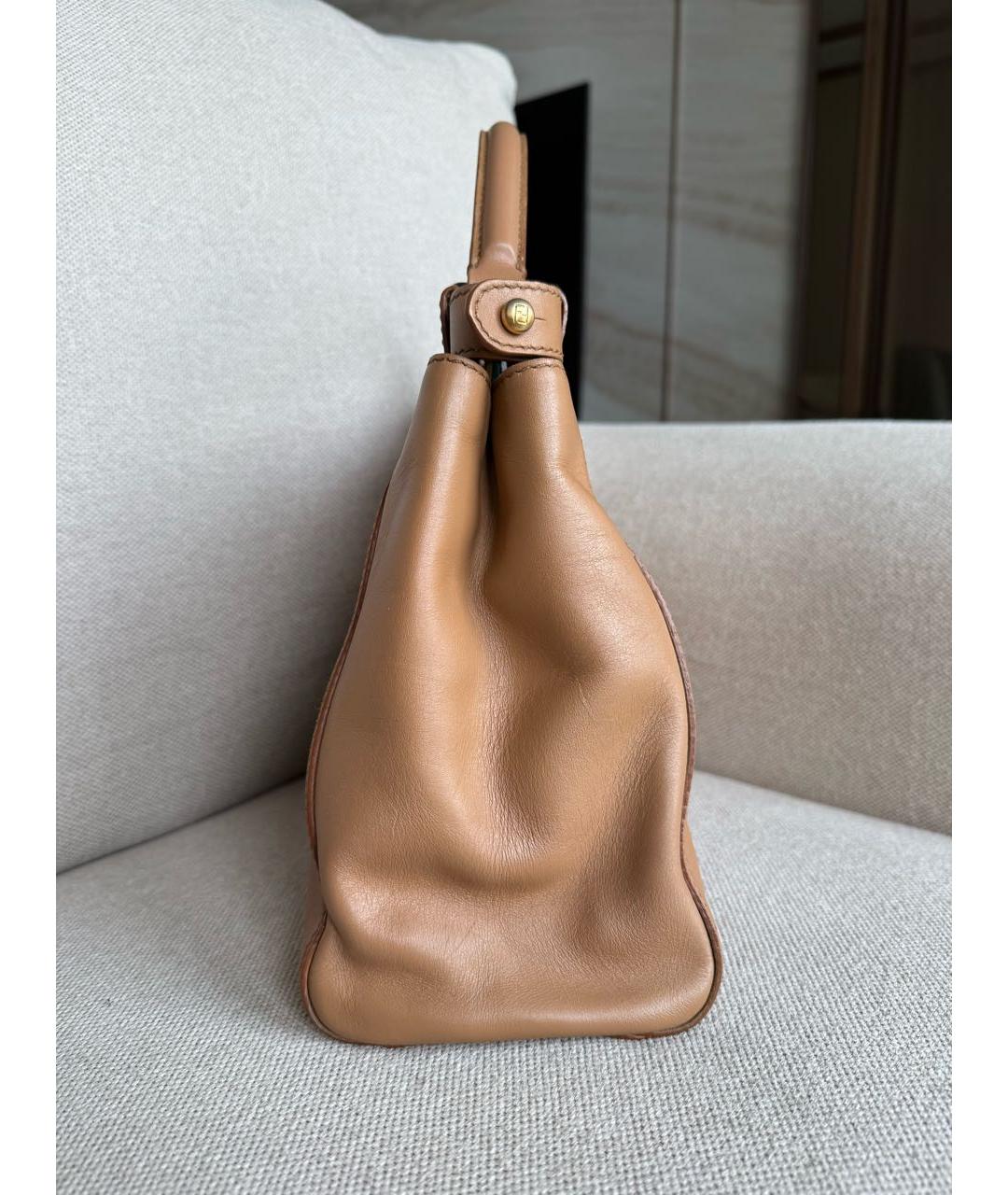 FENDI Коричневая кожаная сумка с короткими ручками, фото 4