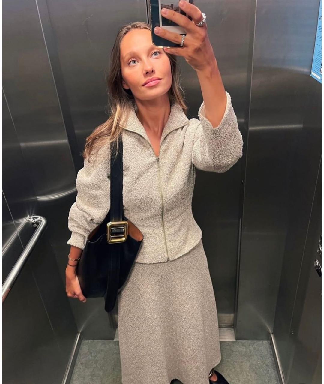 JACQUEMUS Черная кожаная сумка тоут, фото 4