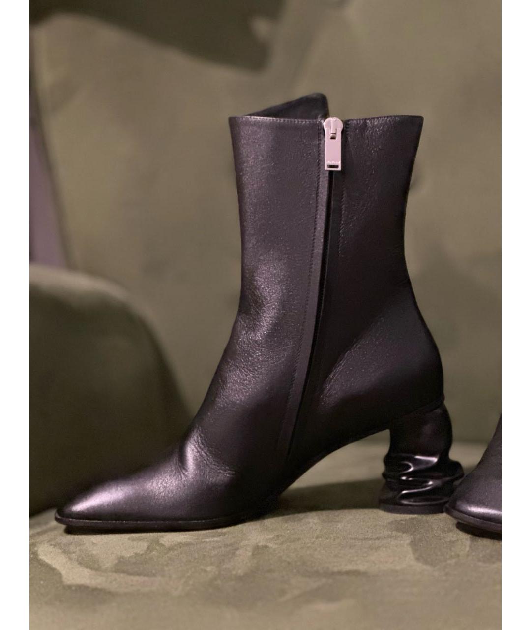 MCQ ALEXANDER MCQUEEN Черные кожаные ботильоны, фото 5