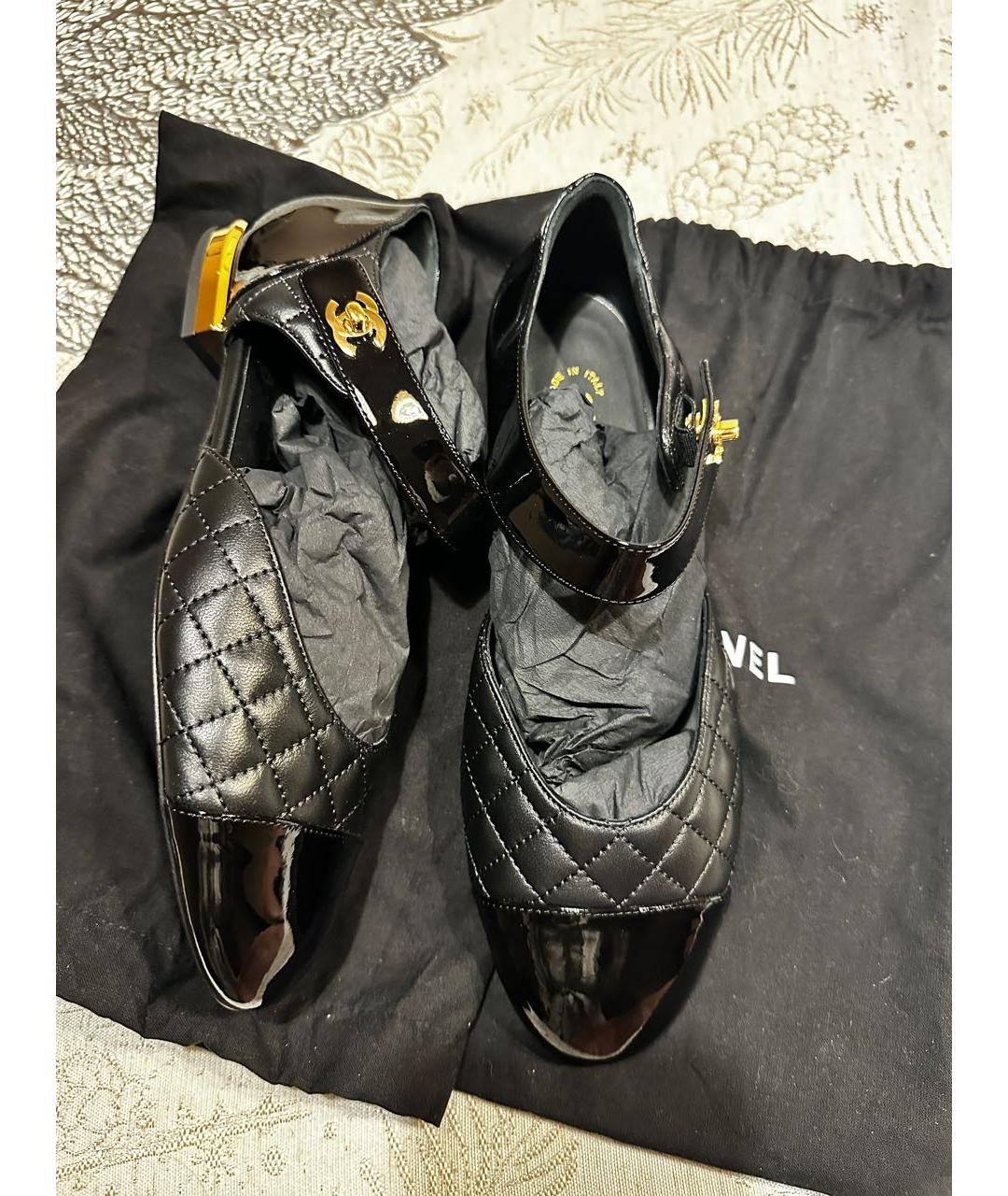 CHANEL Черные туфли из лакированной кожи, фото 2