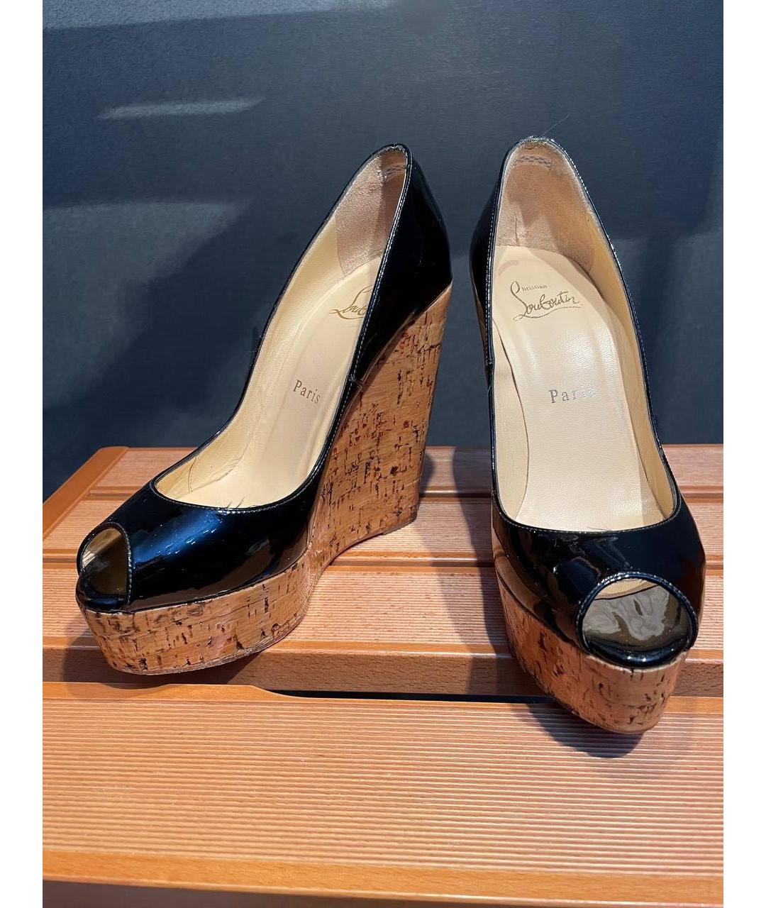 CHRISTIAN LOUBOUTIN Черные туфли из лакированной кожи, фото 3