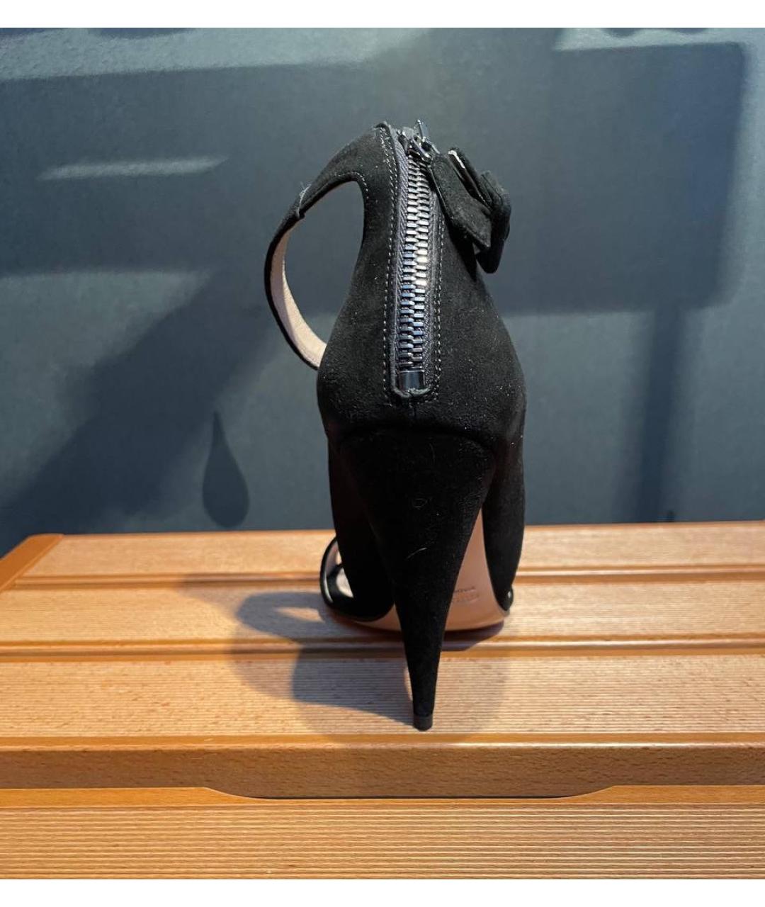 MIU MIU Черные замшевые босоножки, фото 4