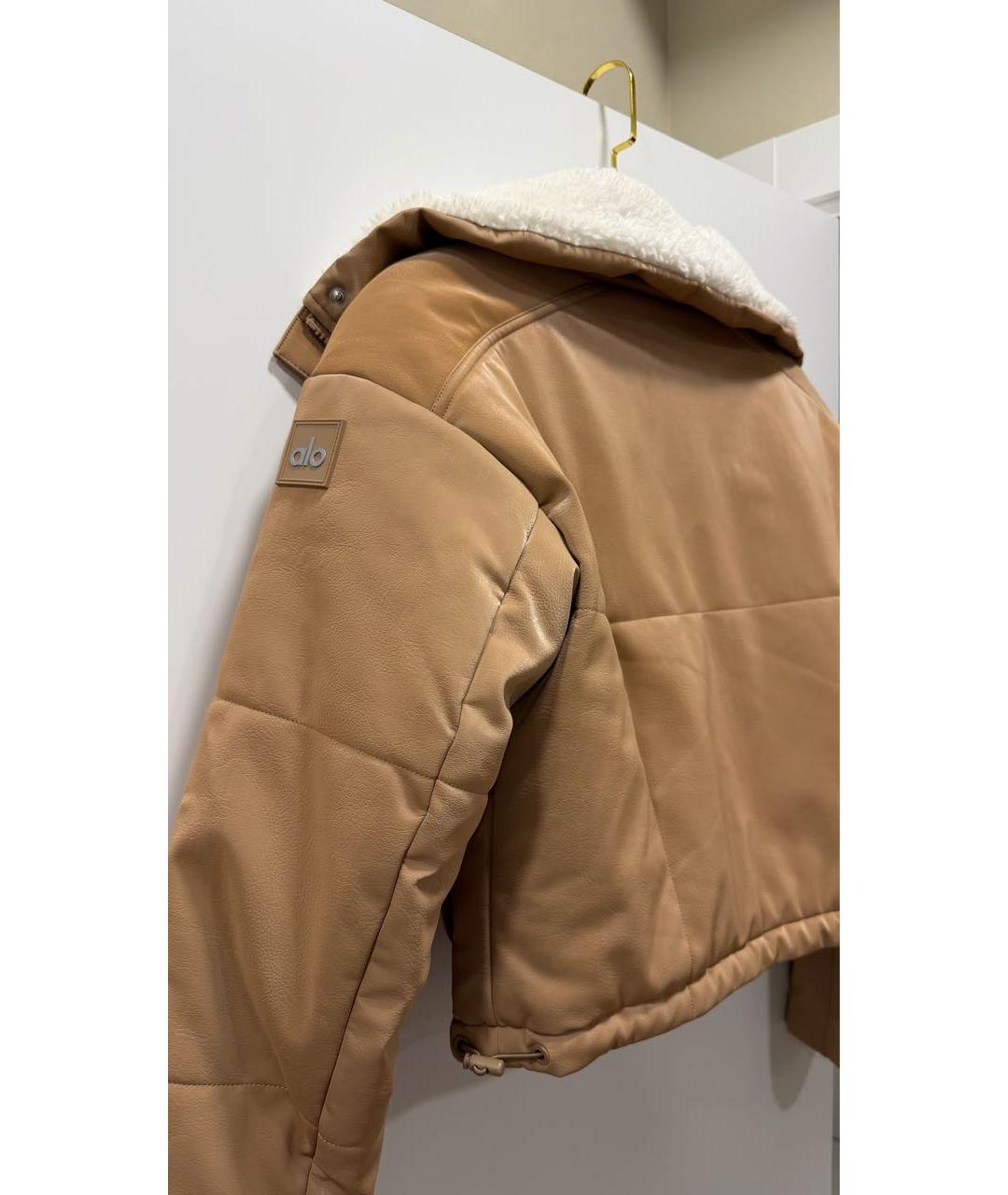 ALO YOGA Бежевая куртка из экзотической кожи, фото 3