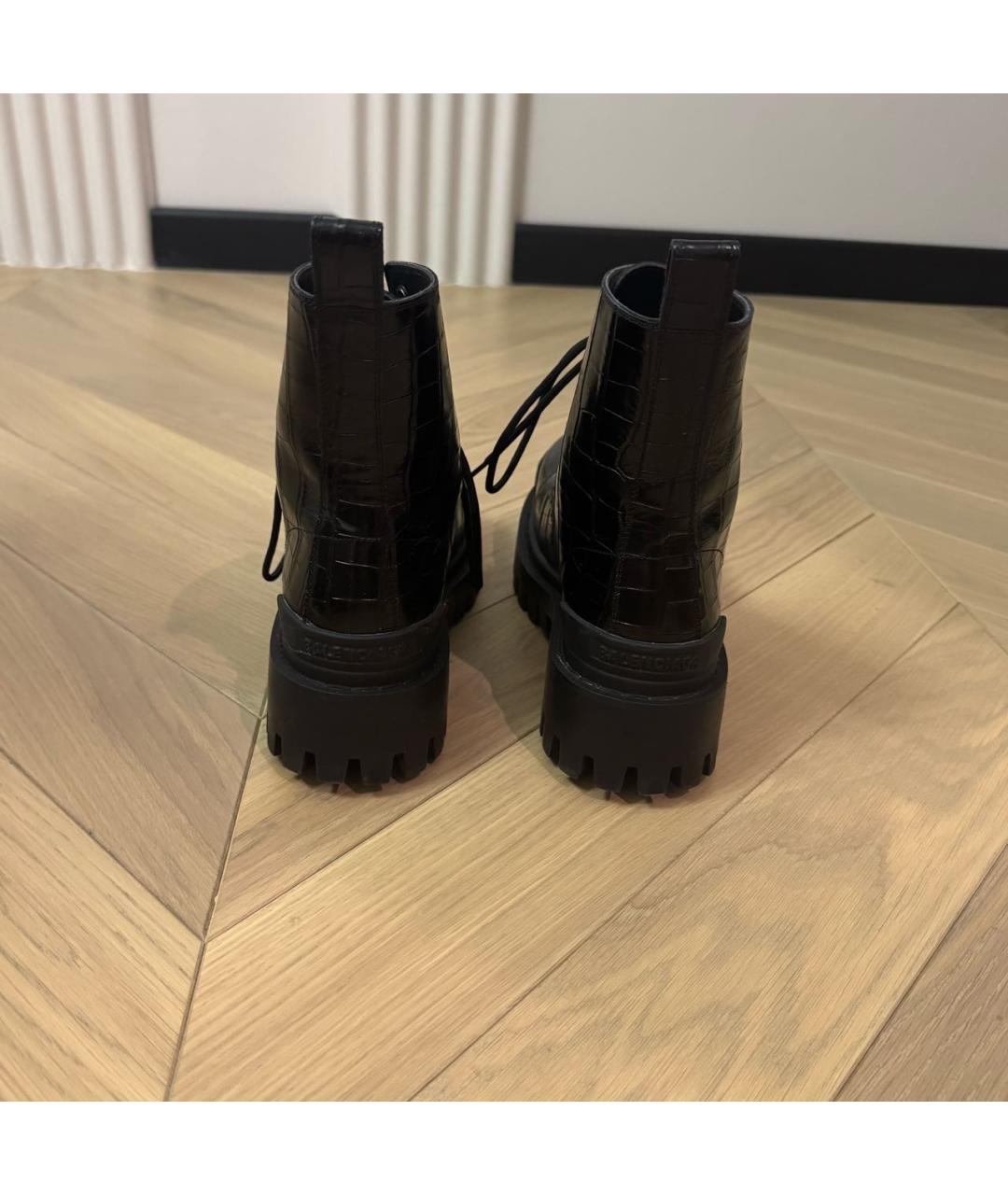 BALENCIAGA Черные ботинки из экзотической кожи, фото 4
