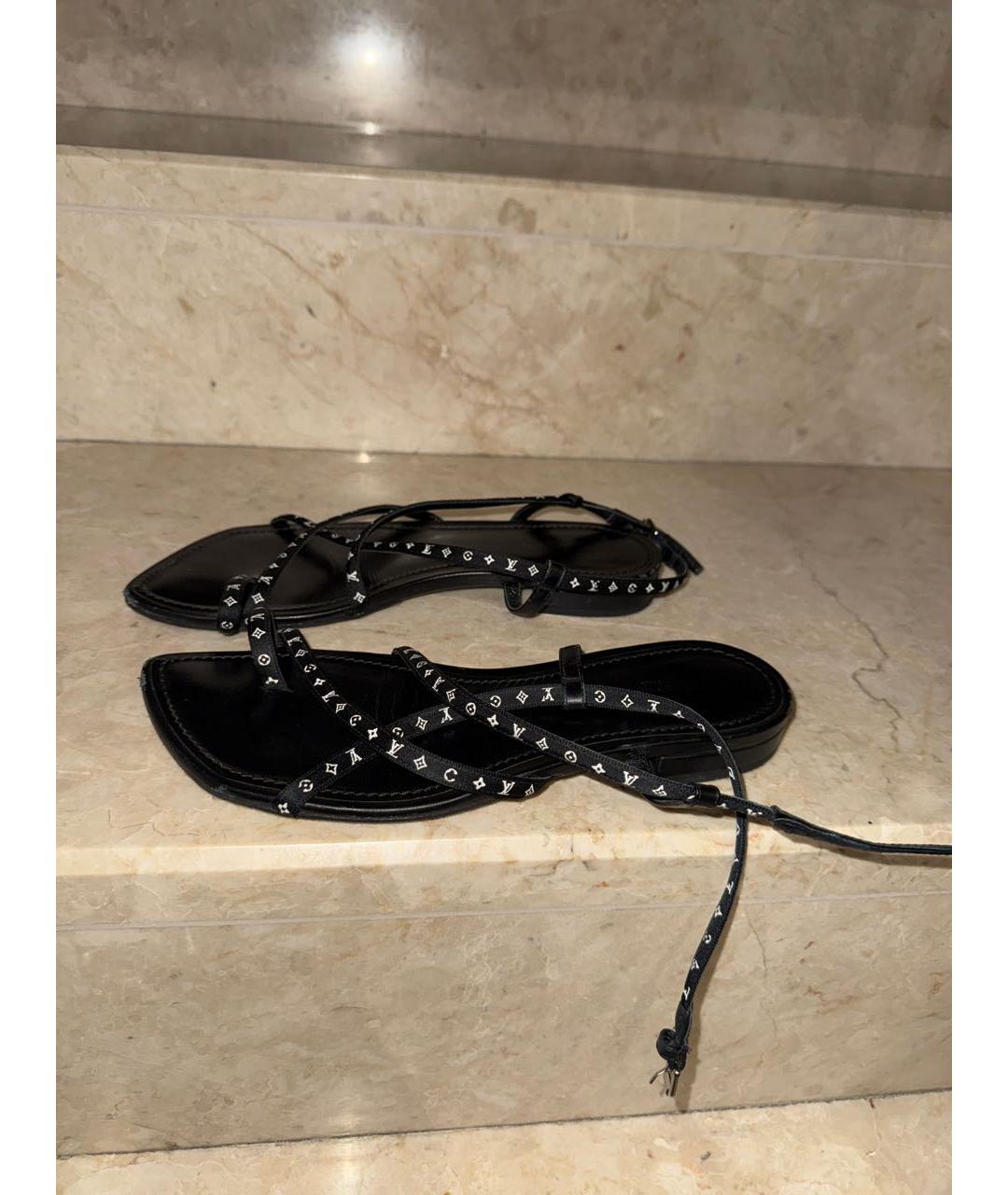 LOUIS VUITTON Черные кожаные сандалии, фото 3