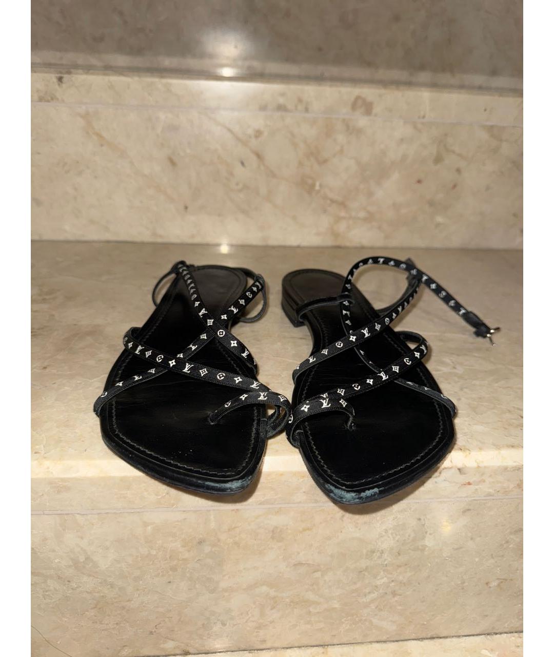 LOUIS VUITTON Черные кожаные сандалии, фото 4