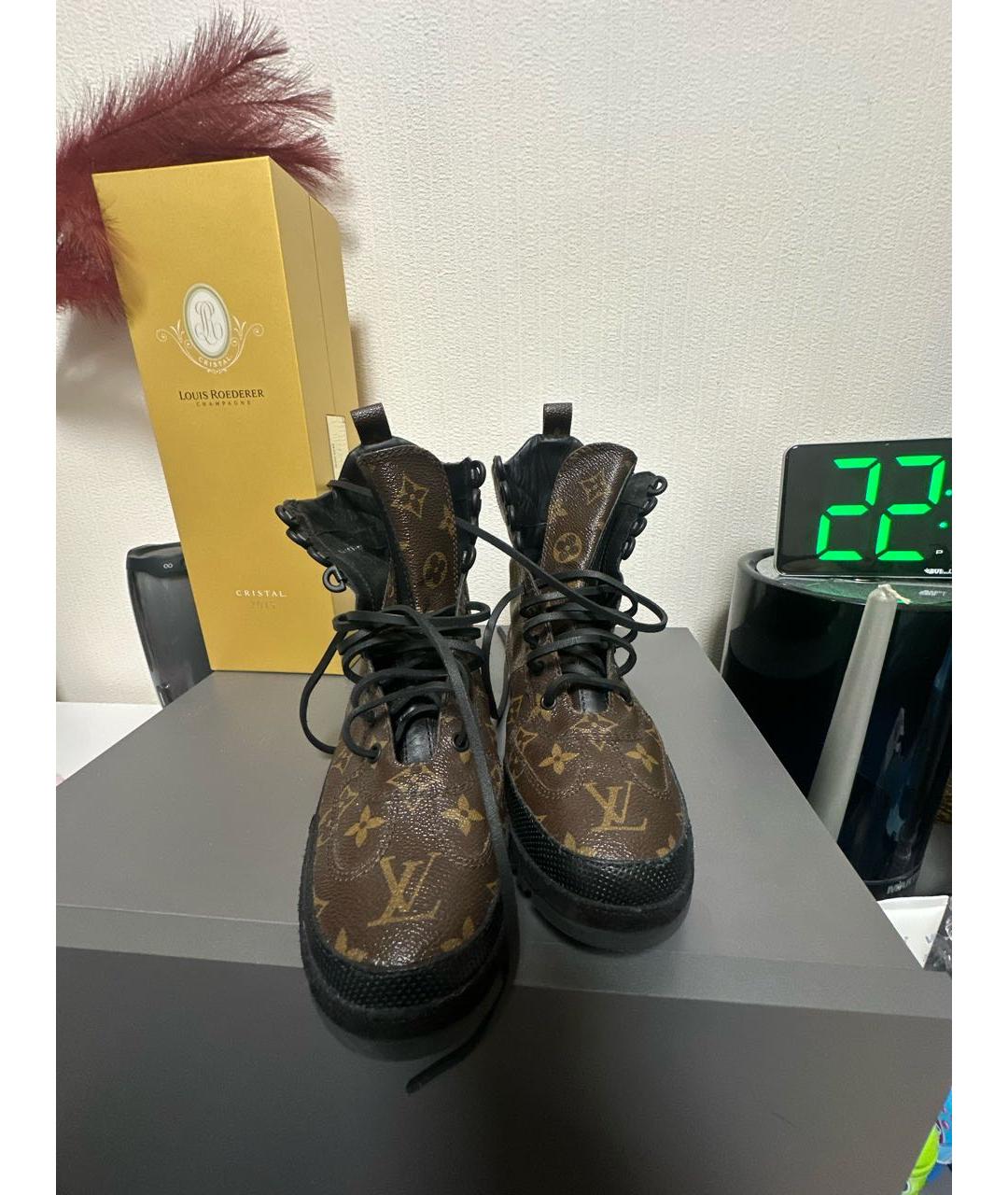 LOUIS VUITTON Коричневые ботинки, фото 2
