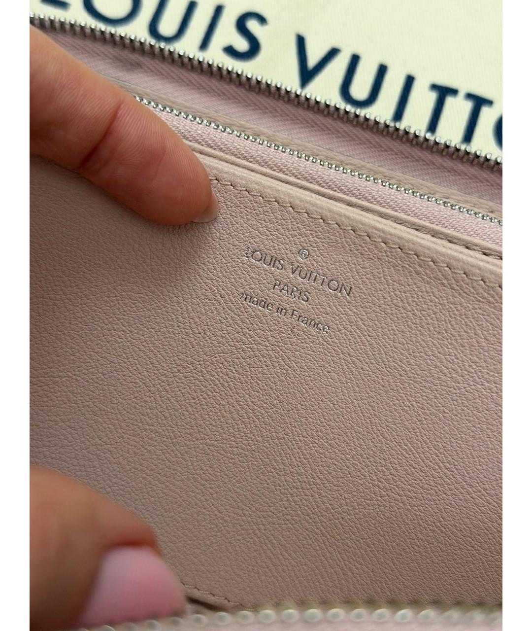 LOUIS VUITTON Розовый кожаный кошелек, фото 4