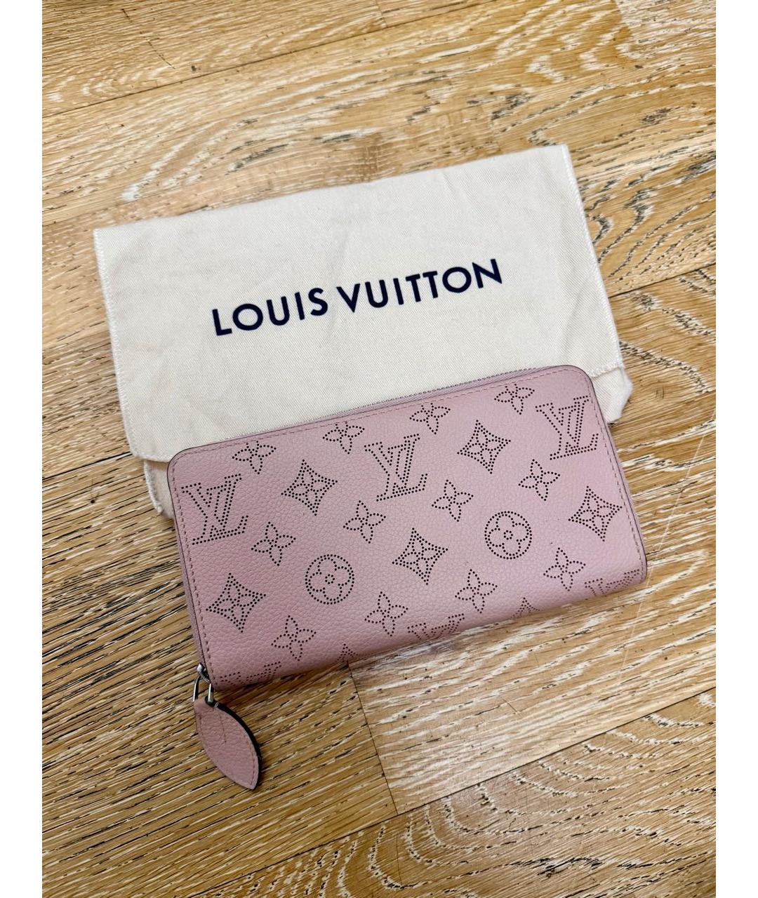 LOUIS VUITTON Розовый кожаный кошелек, фото 7