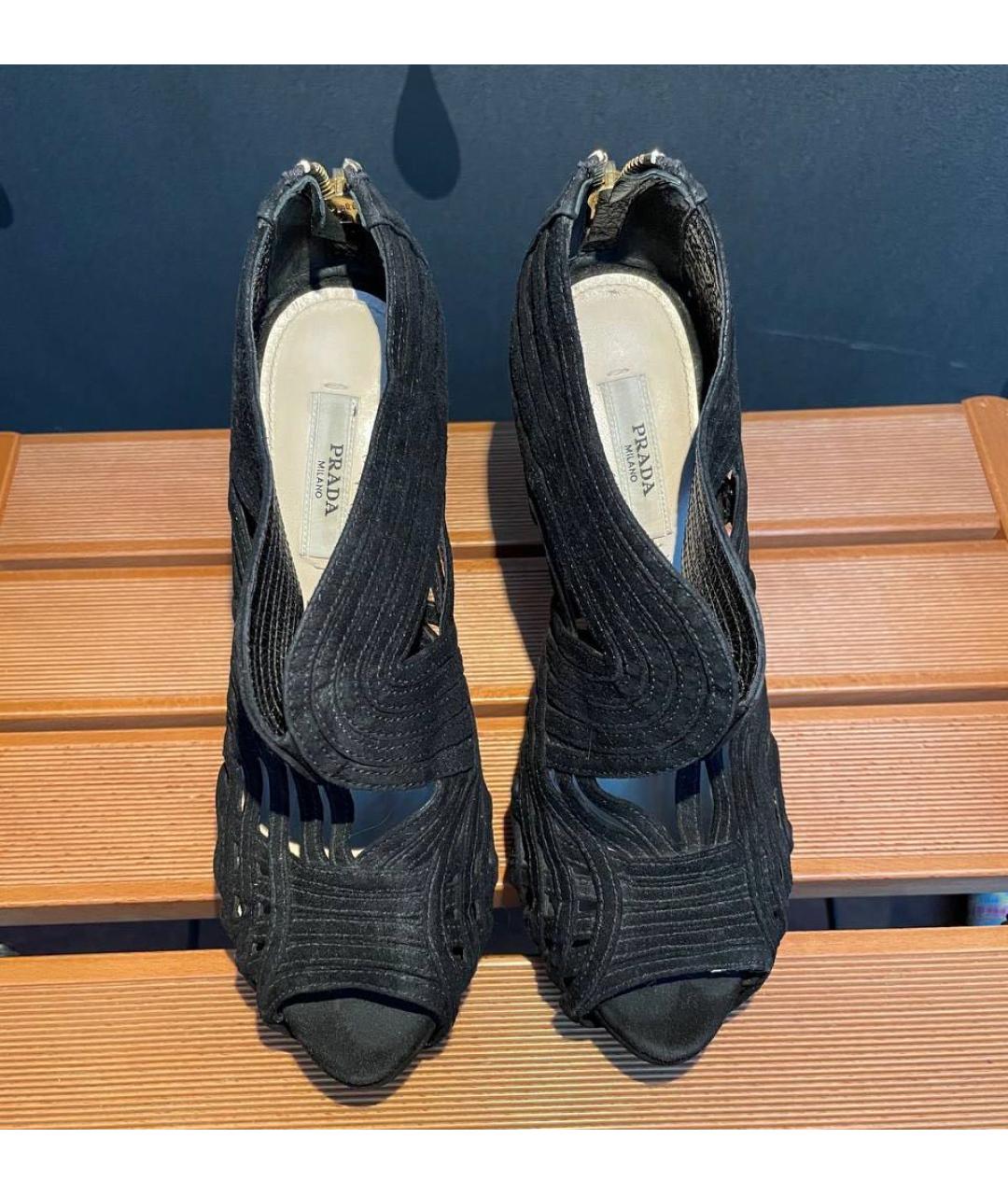 PRADA Черные замшевые босоножки, фото 2