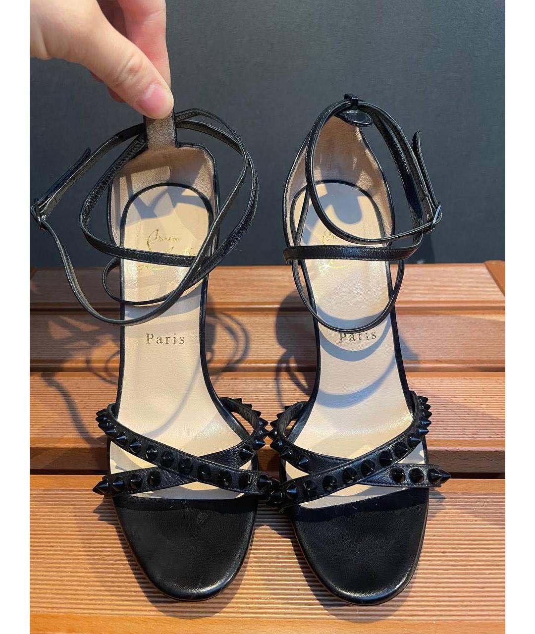 CHRISTIAN LOUBOUTIN Черные кожаные босоножки, фото 2