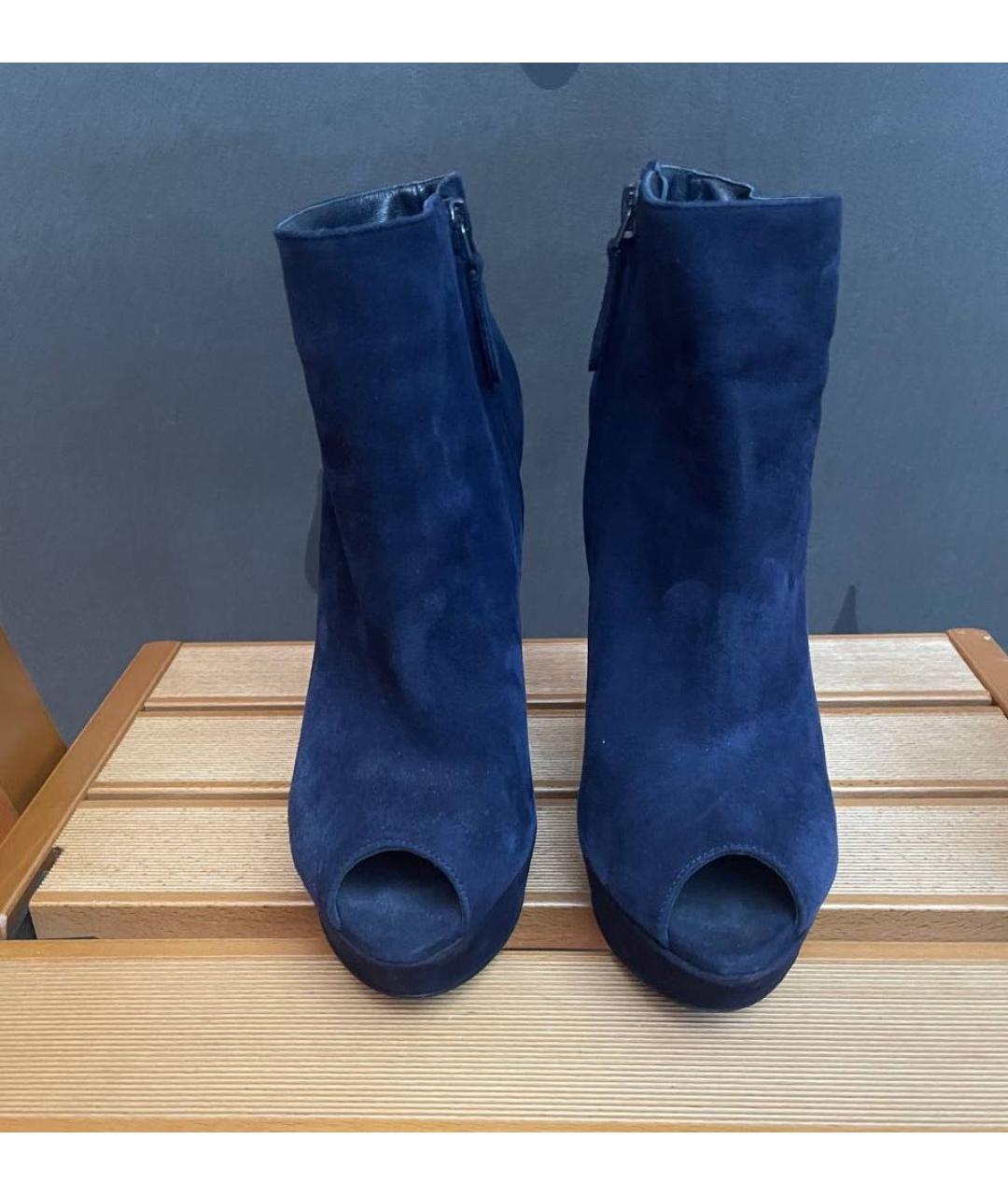 ALEXANDER MCQUEEN Черные замшевые ботильоны, фото 2