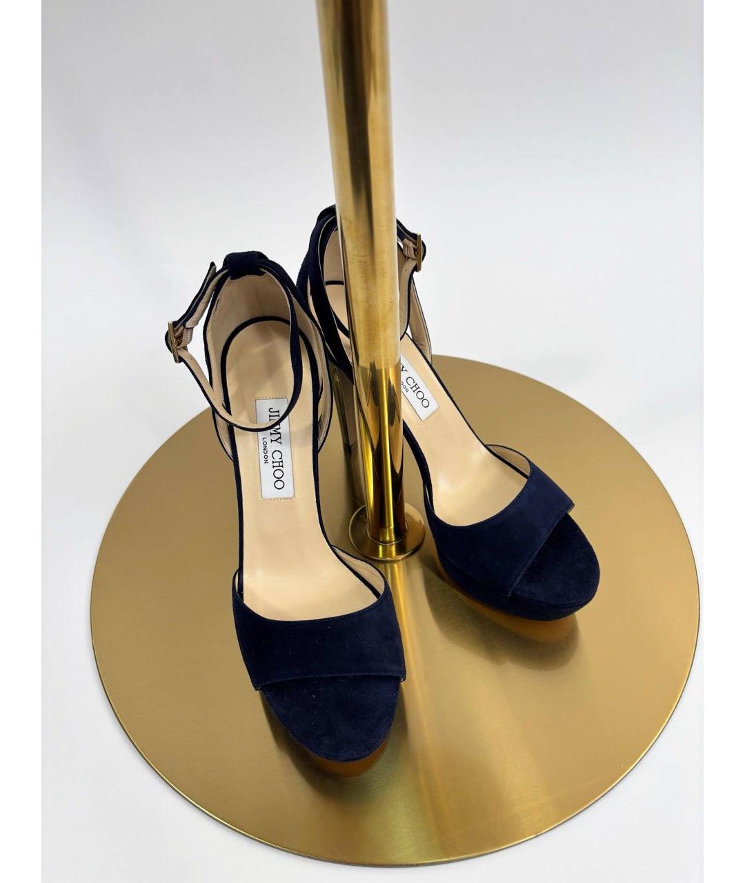 JIMMY CHOO Темно-синие бархатные босоножки, фото 3