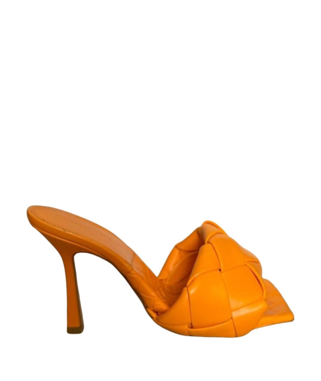BOTTEGA VENETA Оранжевое кожаные мюли, фото 1