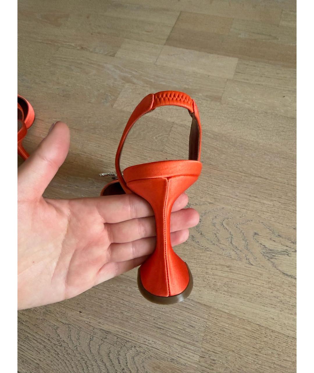 Amina Muaddi Оранжевое текстильные туфли, фото 8