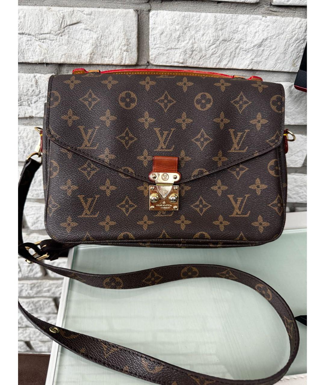 LOUIS VUITTON Коричневая кожаная сумка через плечо, фото 6