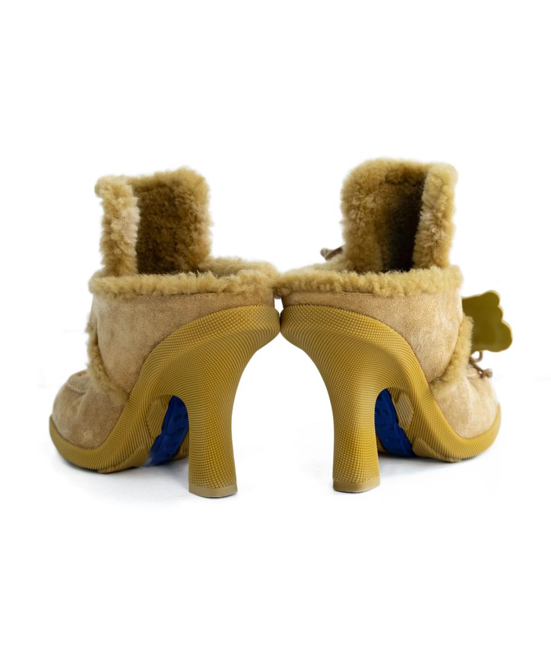 BURBERRY Горчичные замшевые мюли, фото 5