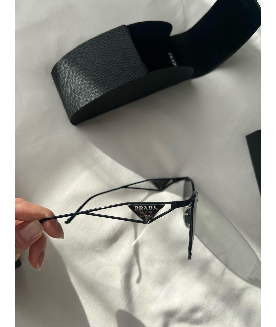 PRADA Черные пластиковые солнцезащитные очки, фото 4