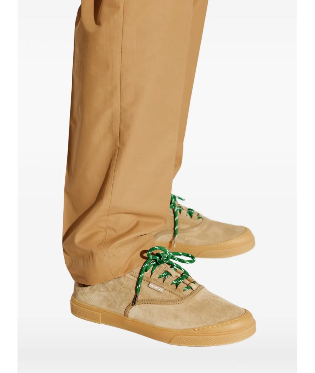 MONCLER Бежевые замшевые низкие кроссовки / кеды, фото 4