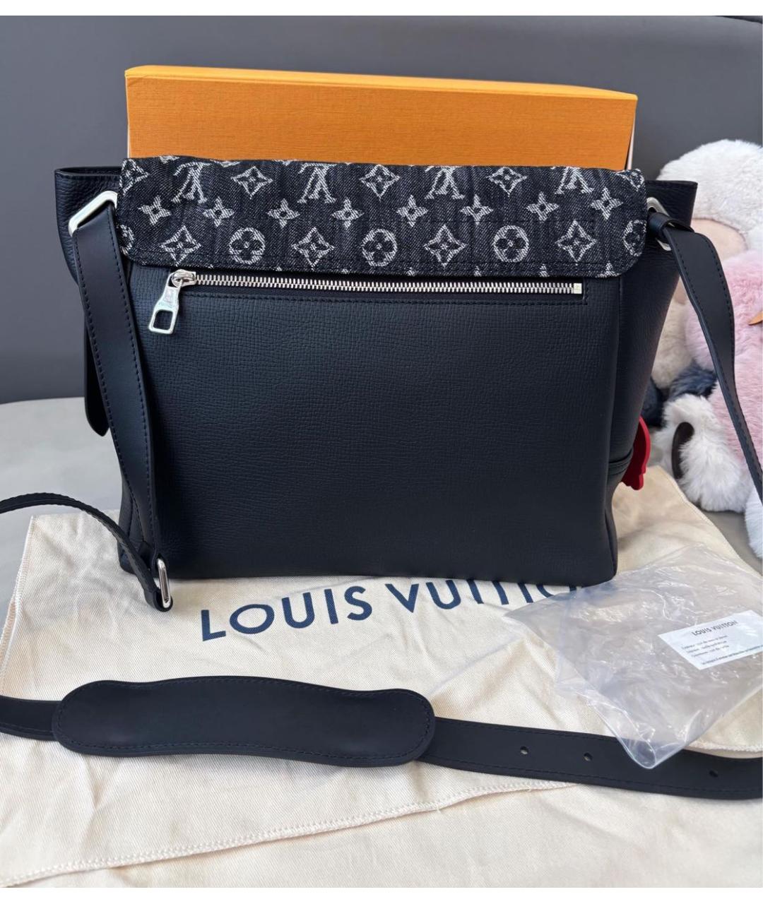 LOUIS VUITTON Черная сумка через плечо, фото 3