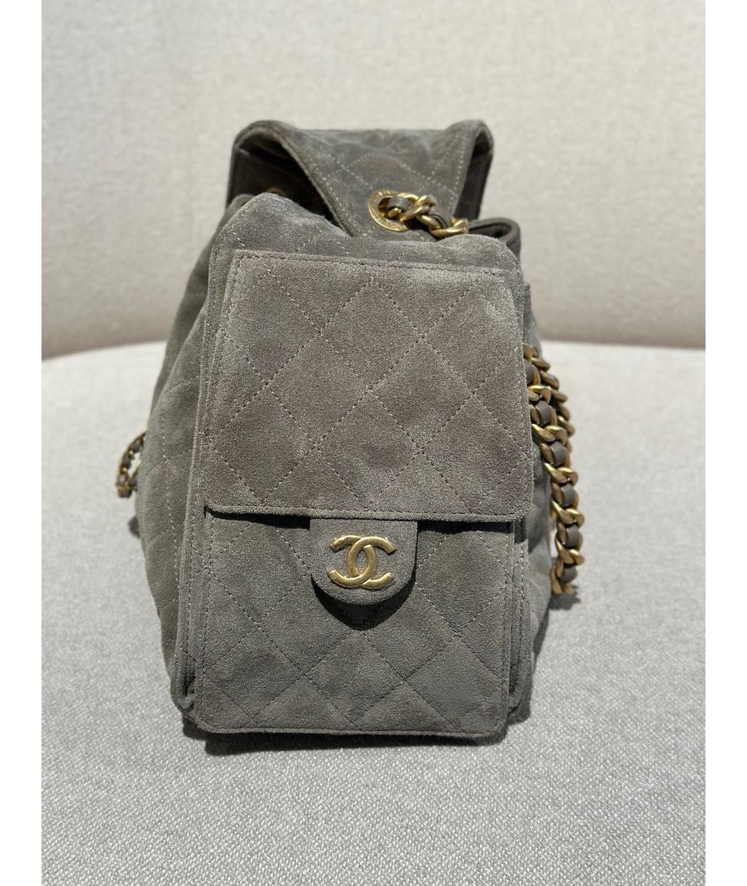 CHANEL Серая замшевая сумка через плечо, фото 3