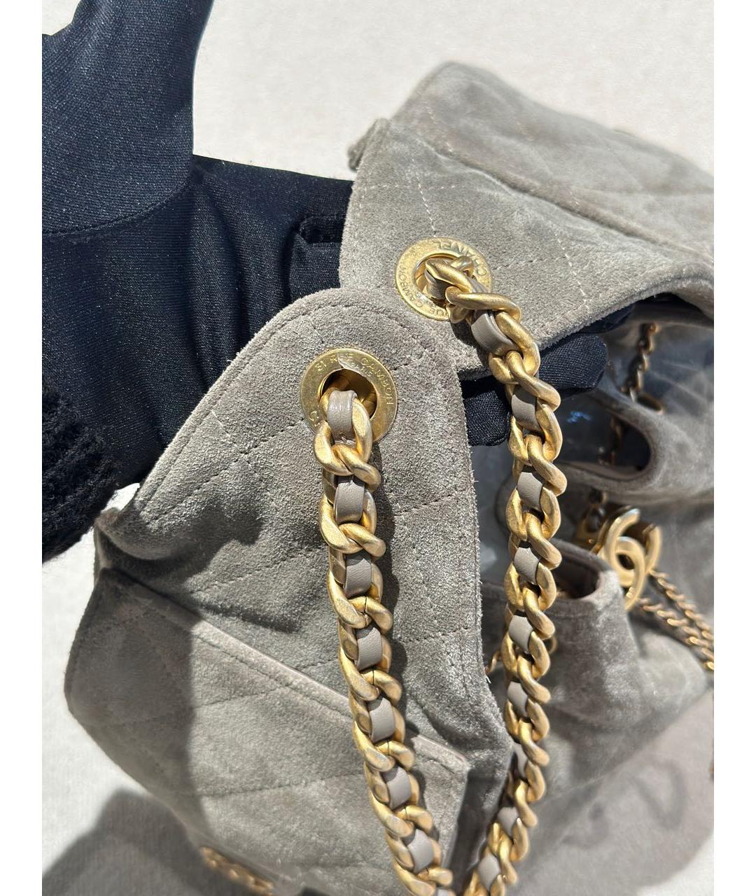 CHANEL Серая замшевая сумка через плечо, фото 6