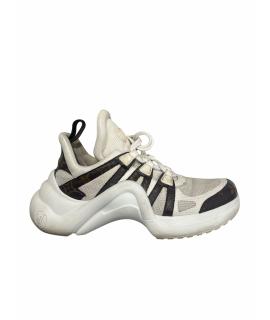 LOUIS VUITTON Кроссовки