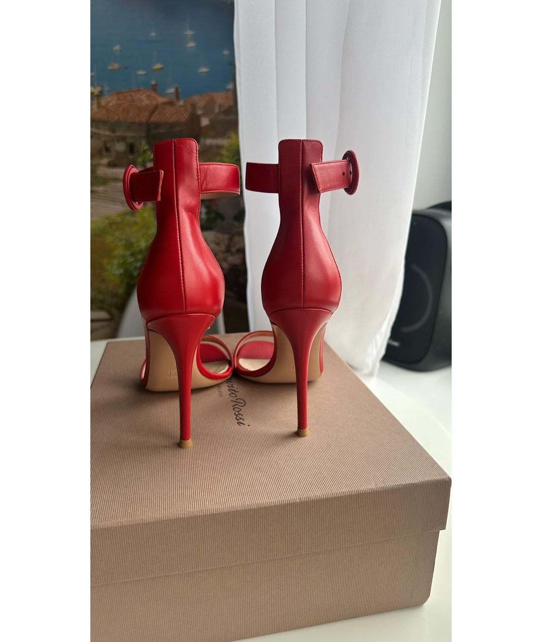 GIANVITO ROSSI Красные кожаные босоножки, фото 4