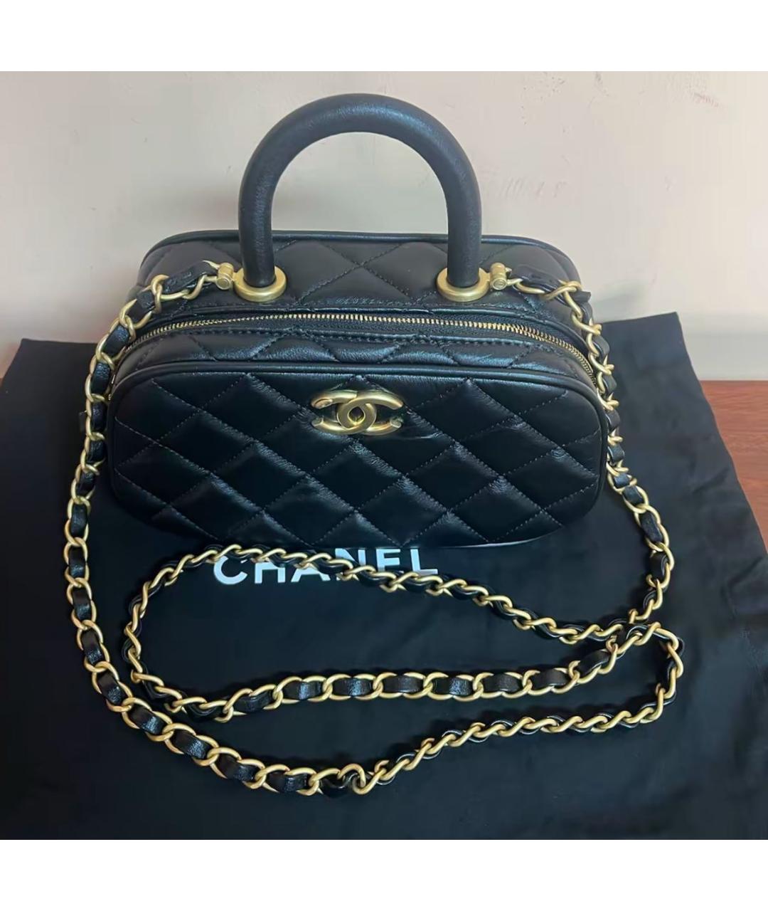 CHANEL Черная кожаная сумка с короткими ручками, фото 4