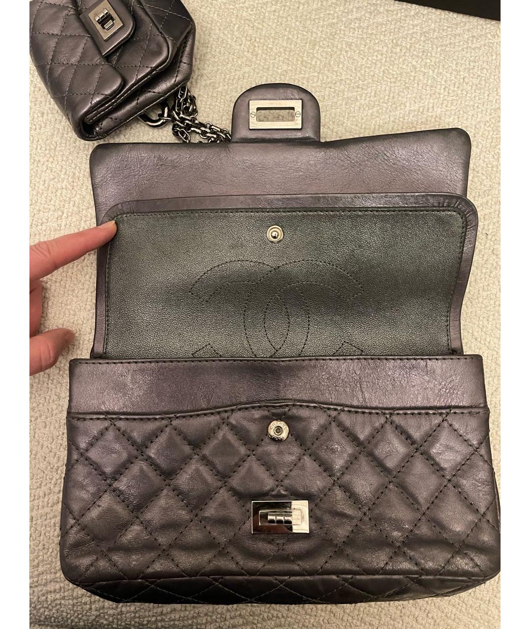 CHANEL Серая кожаная сумка через плечо, фото 5