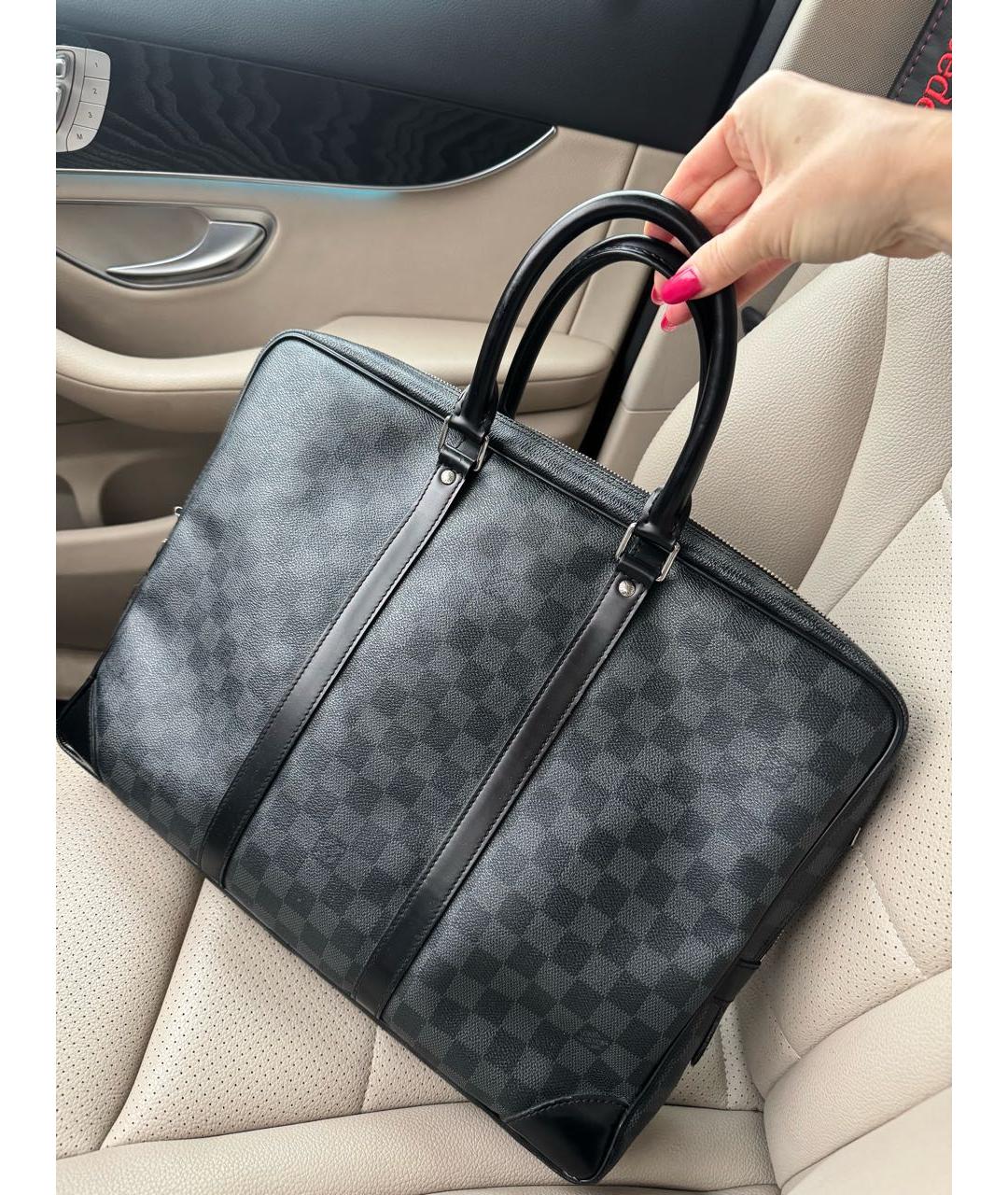 LOUIS VUITTON Антрацитовый кожаный портфель, фото 6