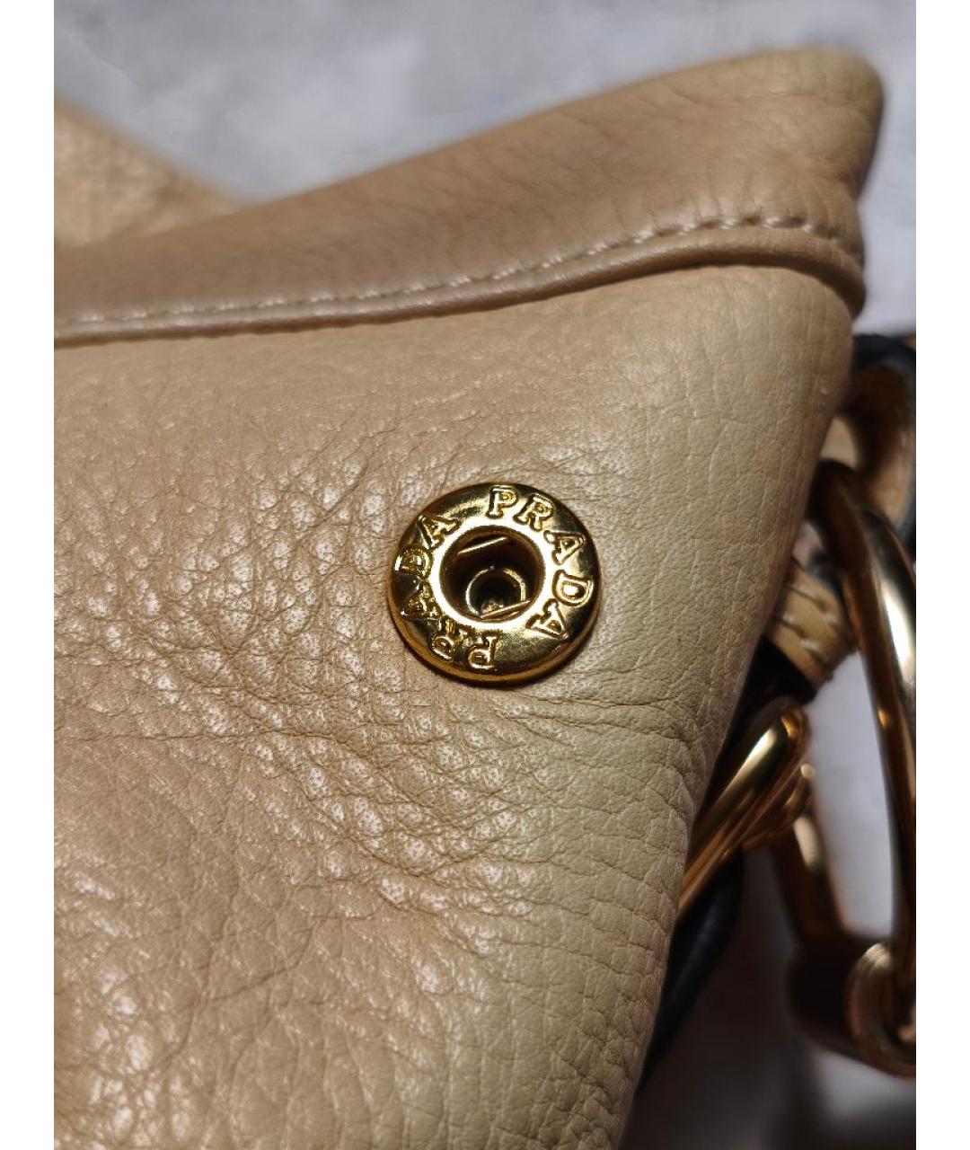 PRADA Бежевая кожаная сумка через плечо, фото 8