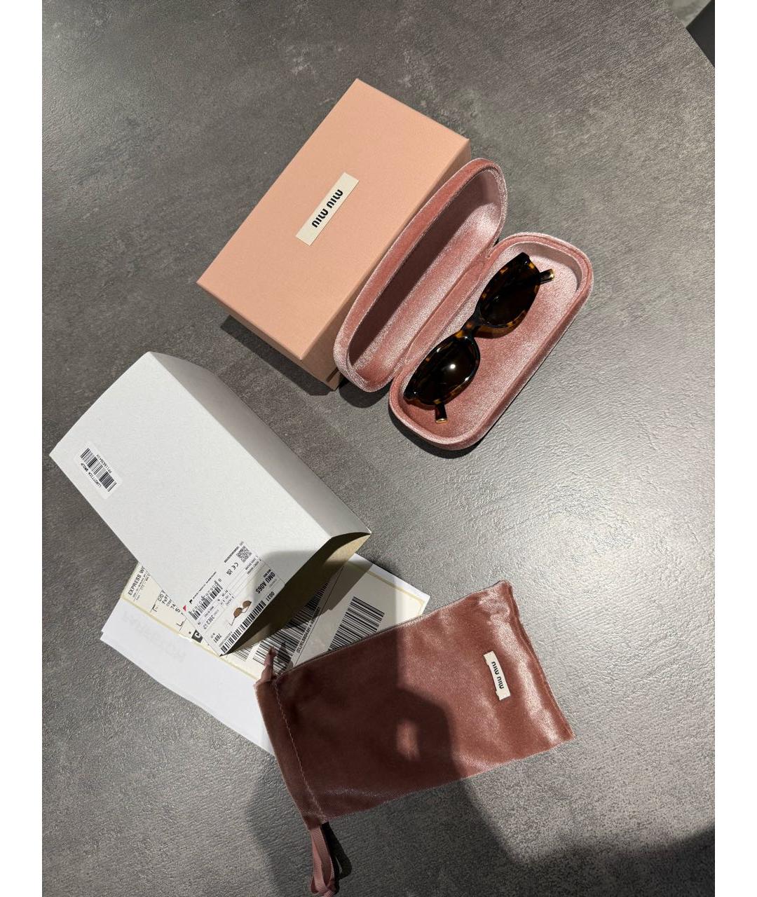 MIU MIU Коричневые пластиковые солнцезащитные очки, фото 4