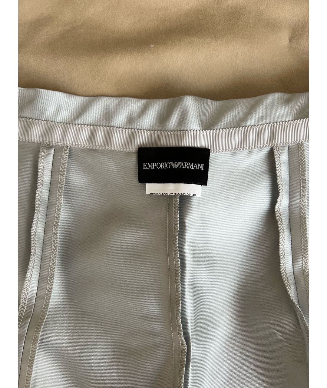 EMPORIO ARMANI Серебряные атласные прямые брюки, фото 3