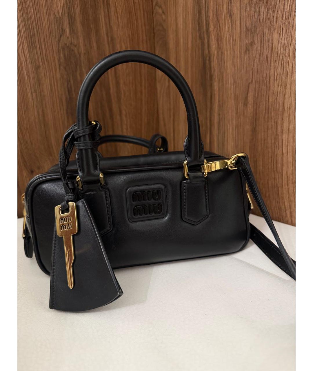 MIU MIU Черная кожаная сумка через плечо, фото 5