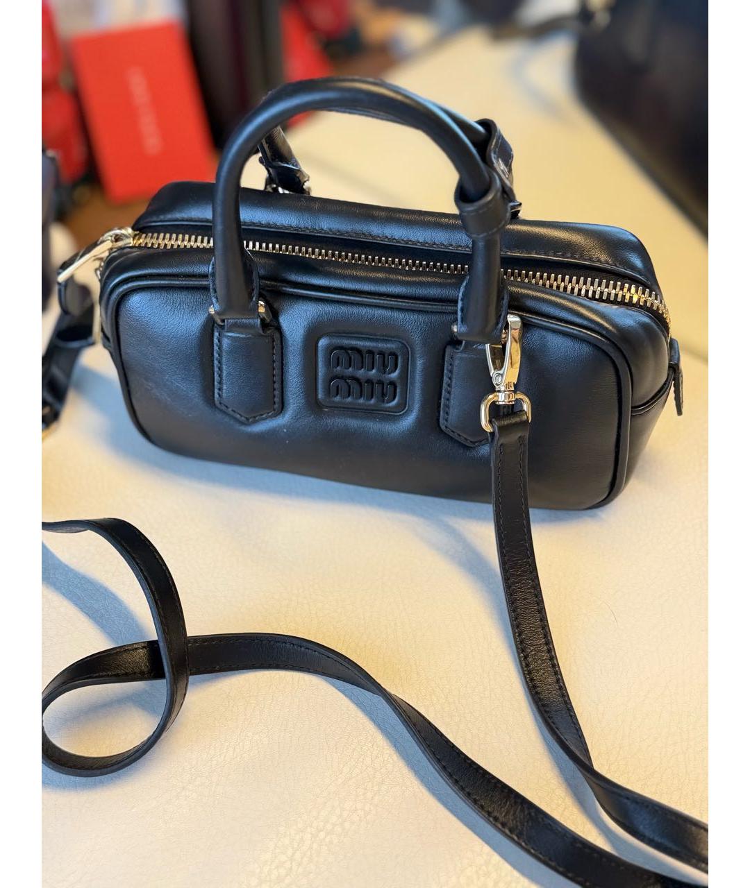 MIU MIU Черная кожаная сумка через плечо, фото 2