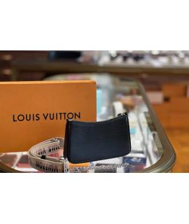 LOUIS VUITTON Сумка через плечо
