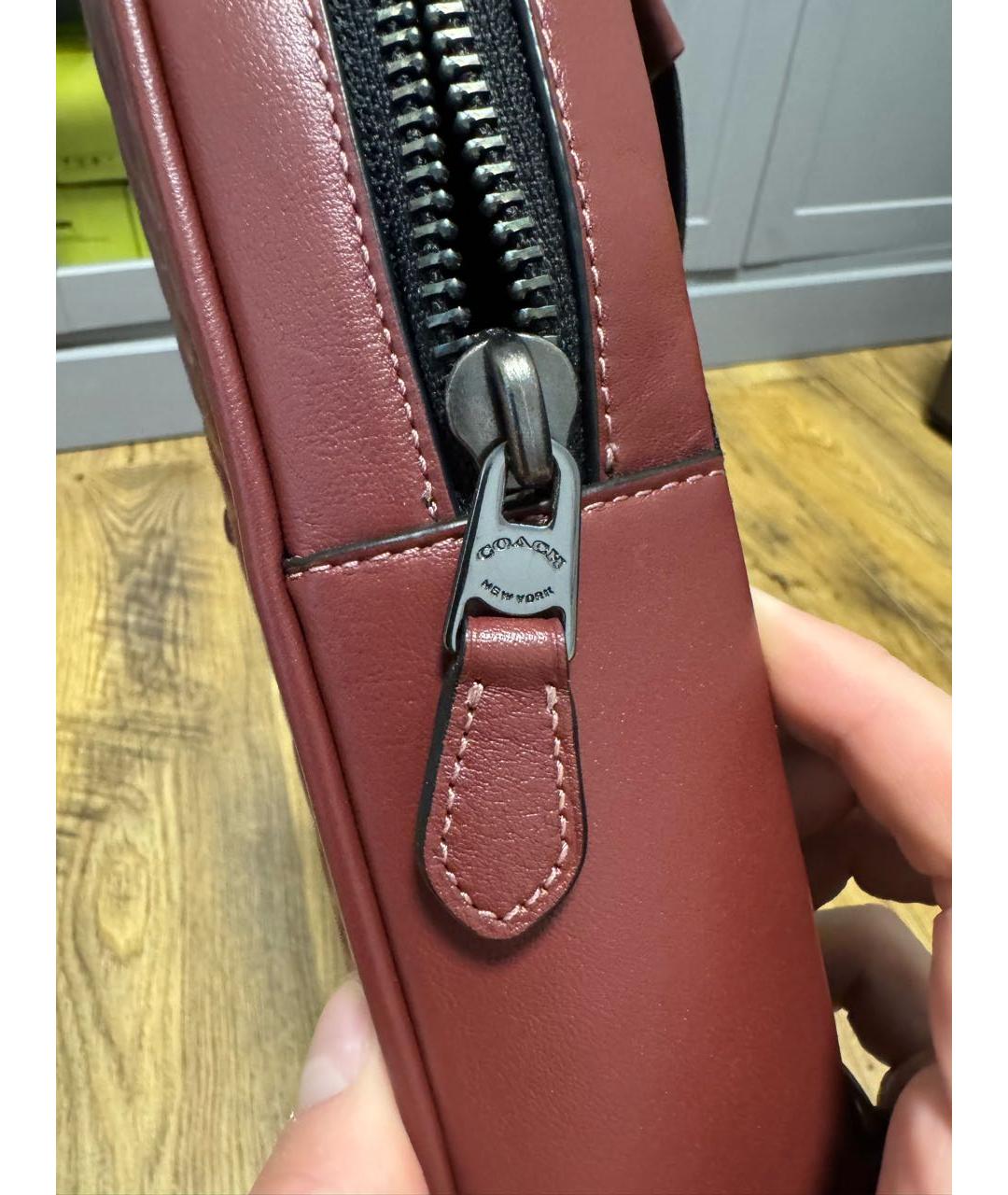 COACH Бордовая кожаная сумка на плечо, фото 4